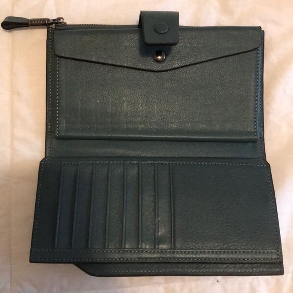 ITSLIFE RFID Blocking Women’s Wallet - Picture 2 of 5